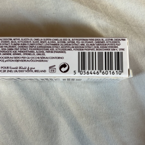 Charlotte Tilbury CRYO-RECOVERY EYE SERUM
15 ML - Picture 9 of 9